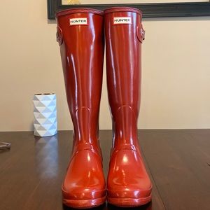 Hunter Rain Boots Tall in Red Size 10